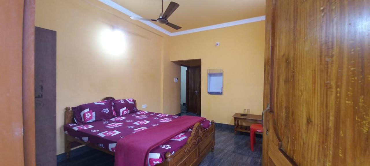 Goroomgo Neelachal Holiday Nibasa Puri Near Sea Beach Area - Perfect Location With Excellent Service Awarded Екстериор снимка